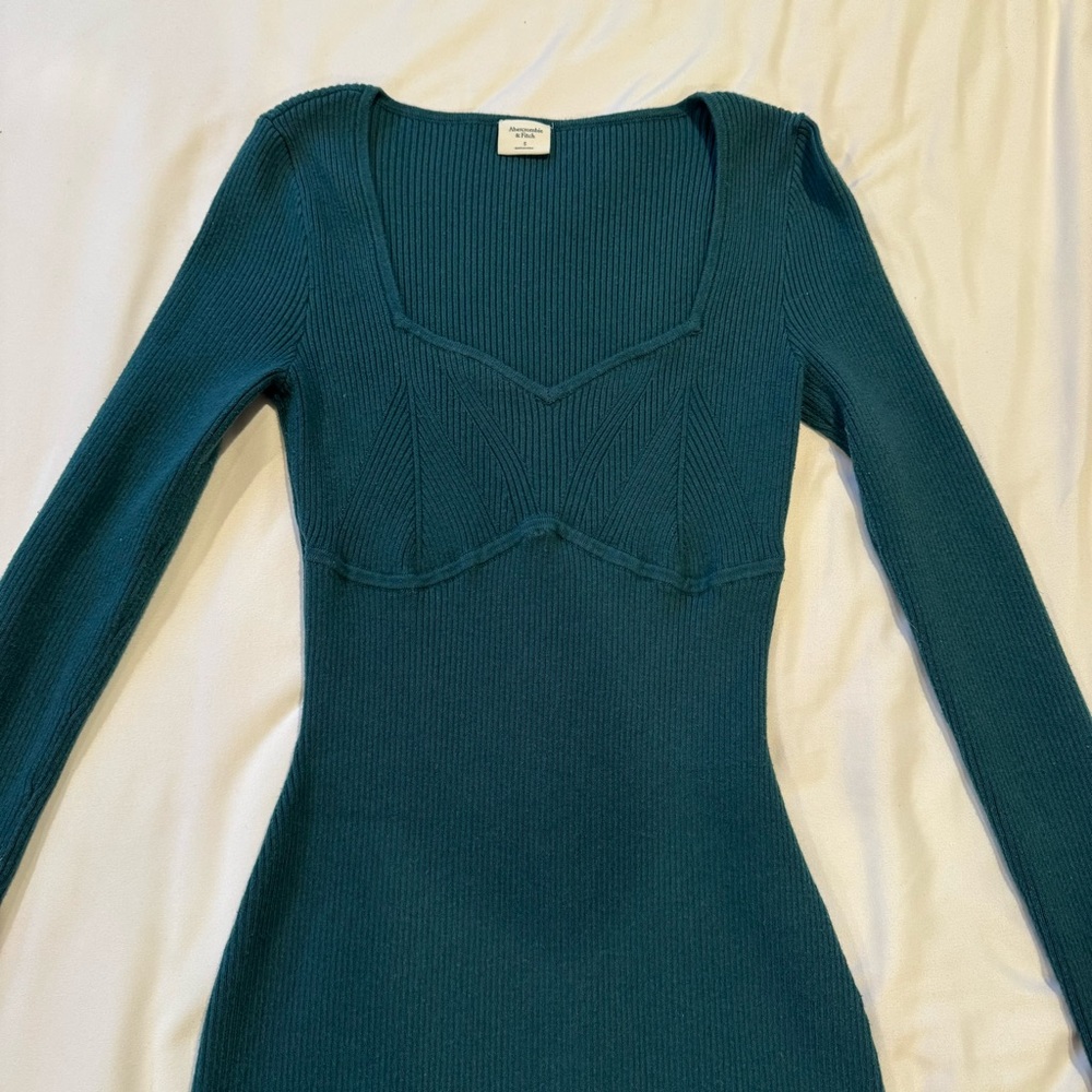 Abercrombie Long-Sleeve Corset Mini Sweater Dress